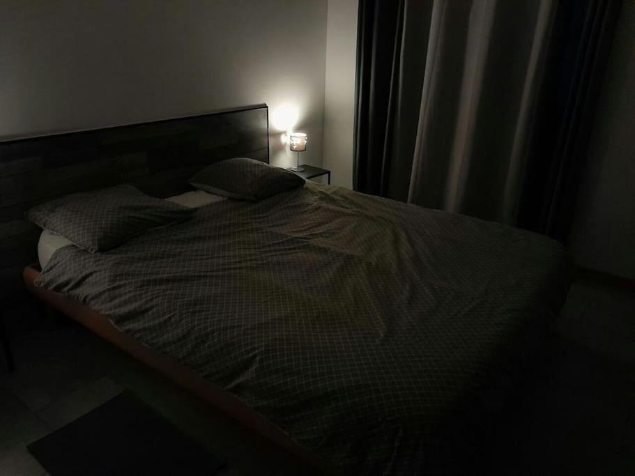 Appartement Spacieux &Tres Calme. Spacious & Very Quiet Apartment. Carros Bagian luar foto