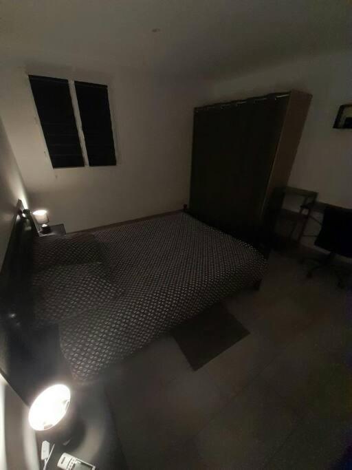 Appartement Spacieux &Tres Calme. Spacious & Very Quiet Apartment. Carros Bagian luar foto